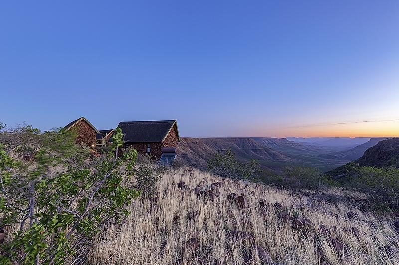 Grootberg Lodge Дамараленд Екстериор снимка